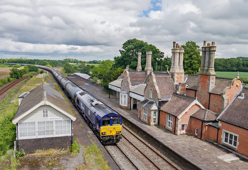 oil trian  approaches brocklesby